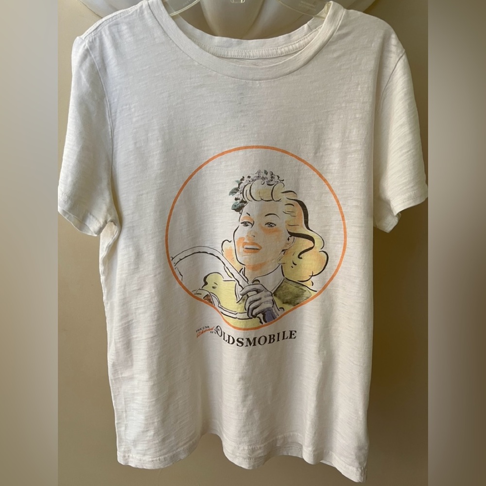 Women’s T shirt